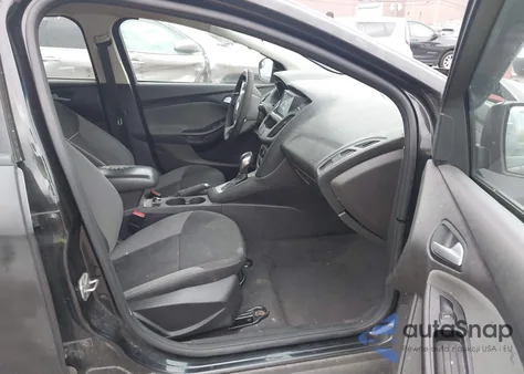 2013 Ford Focus Se z USA, uszkodzony, nr VIN 1FADP3F29DL368243